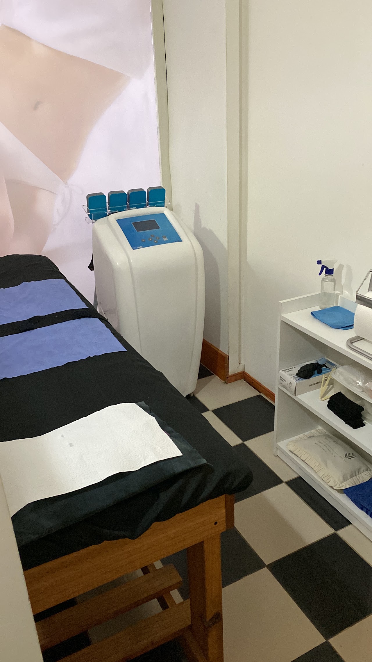 Sala de tratamientos privada Arya Estética Castelar